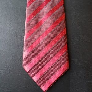 Men's 100% silk hand-made tie